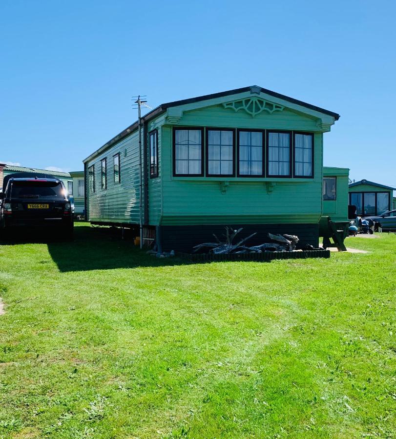 157 Amour Caravan Tywyn Luaran gambar