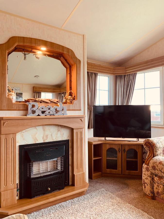 157 Amour Caravan Tywyn Luaran gambar