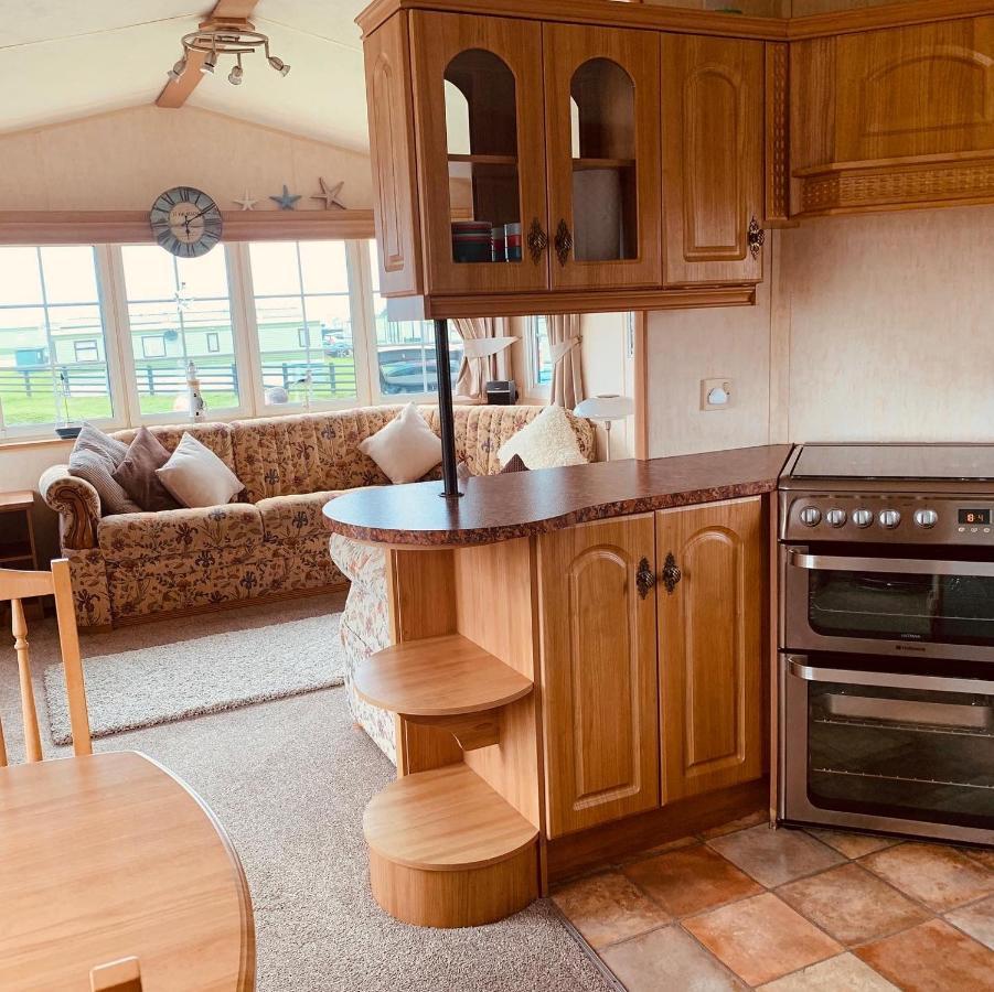 157 Amour Caravan Tywyn Luaran gambar