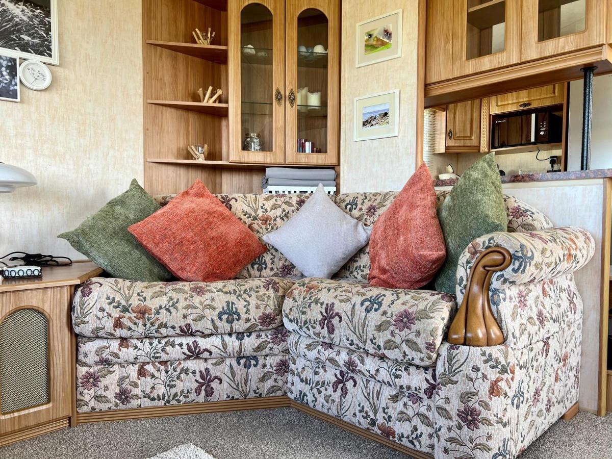 157 Amour Caravan Tywyn Luaran gambar